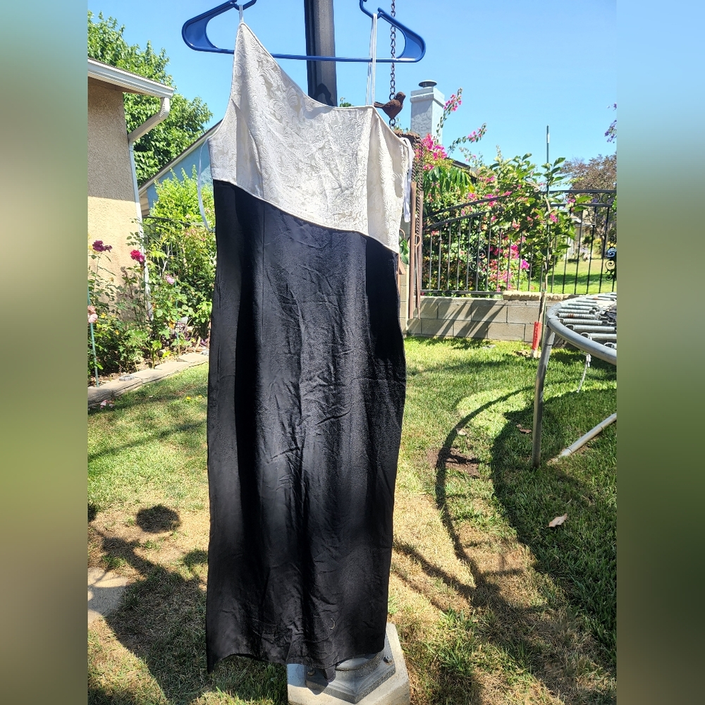 90s Vintage Black and white dress, size 10,